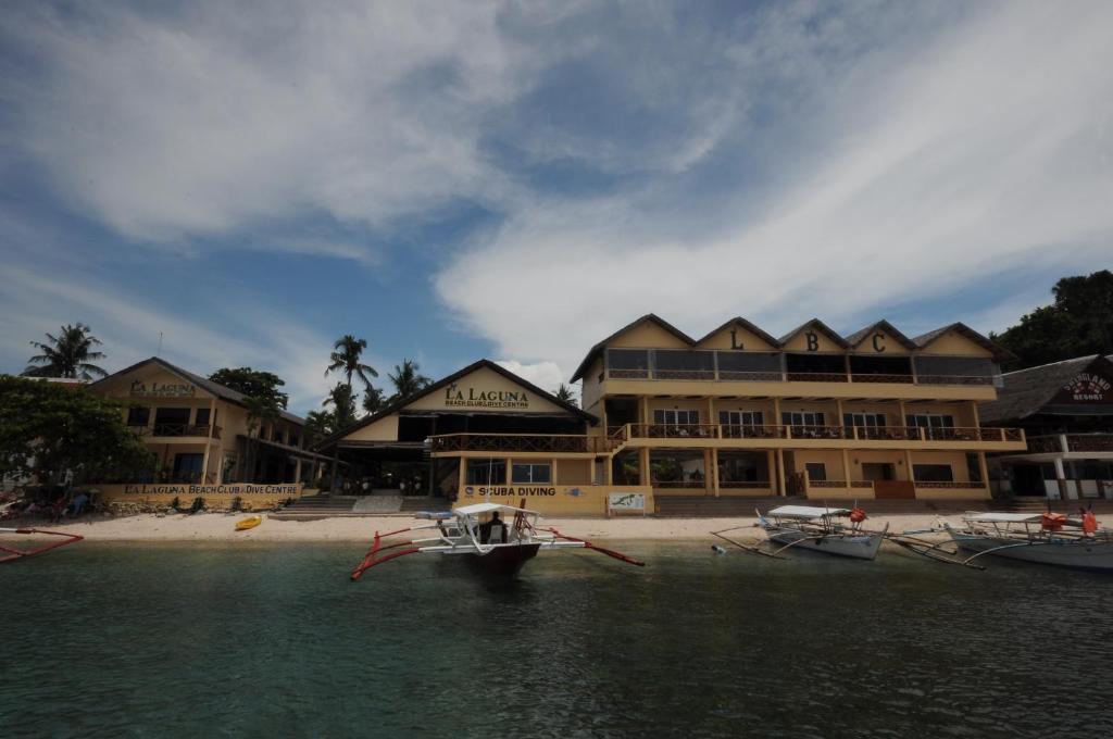 ลา ลากูนา บีช คลับ&ศูนย์ดำน้ำ Hotel ปูแอร์โตกาเลรา ภายนอก รูปภาพ