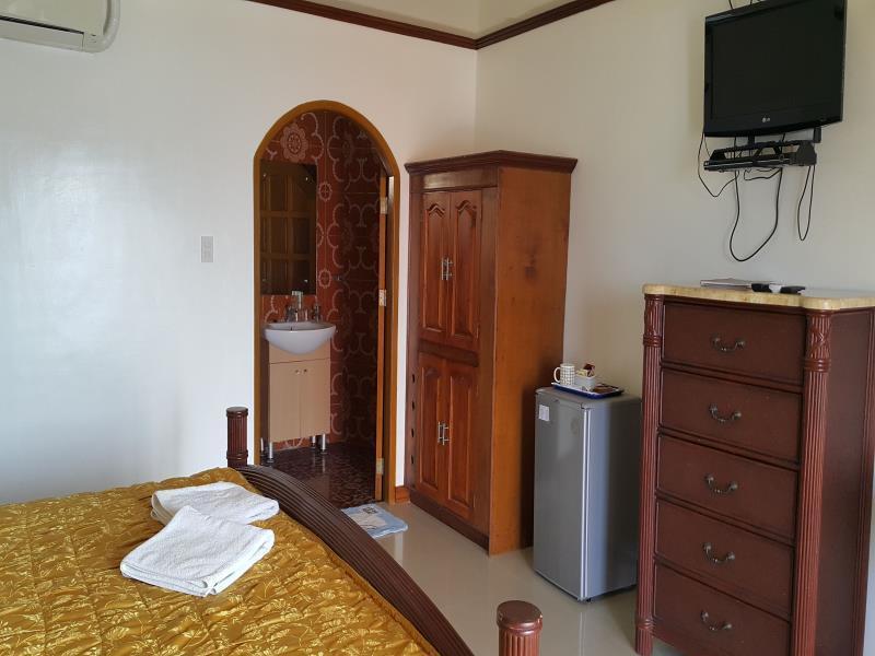 ลา ลากูนา บีช คลับ&ศูนย์ดำน้ำ Hotel ปูแอร์โตกาเลรา ภายนอก รูปภาพ